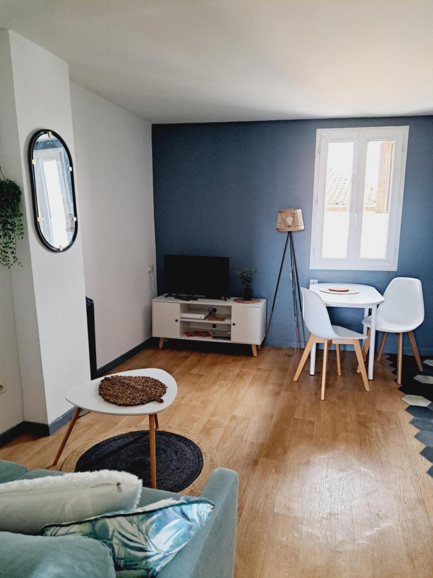 Appartement Cosy Proche Gare Narbonne Exterior photo
