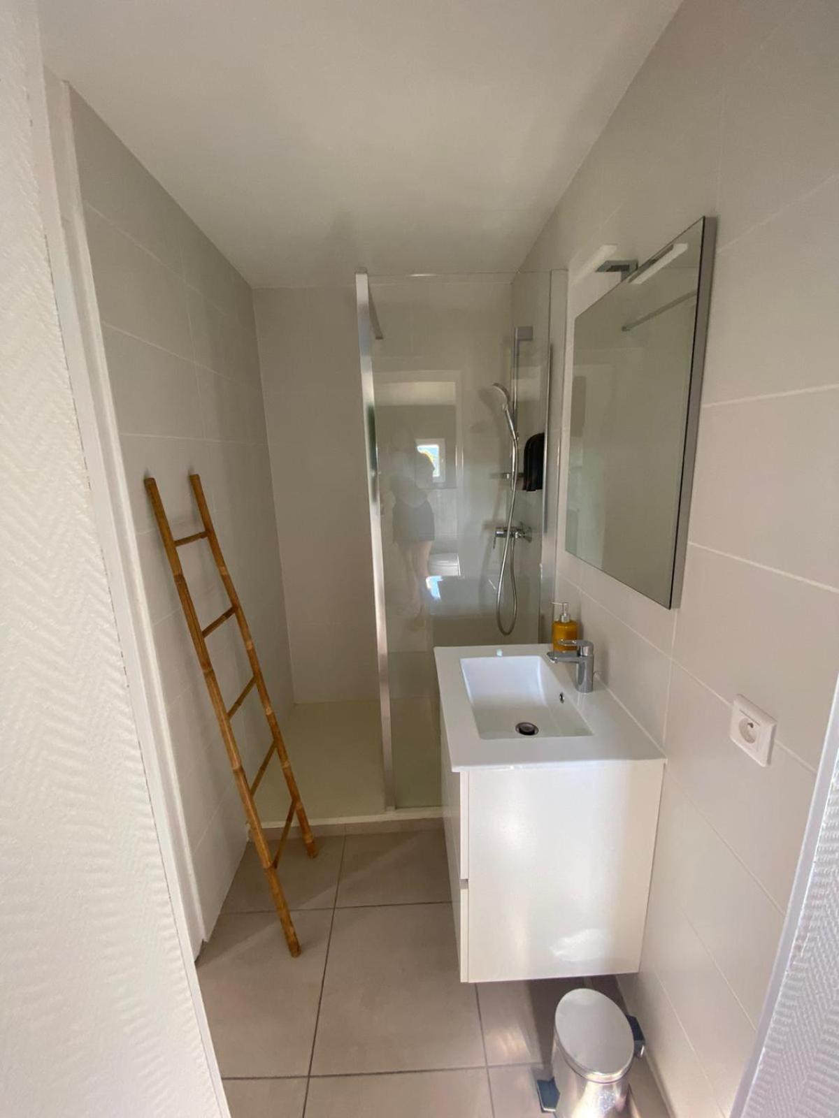 Appartement Cosy Proche Gare Narbonne Exterior photo